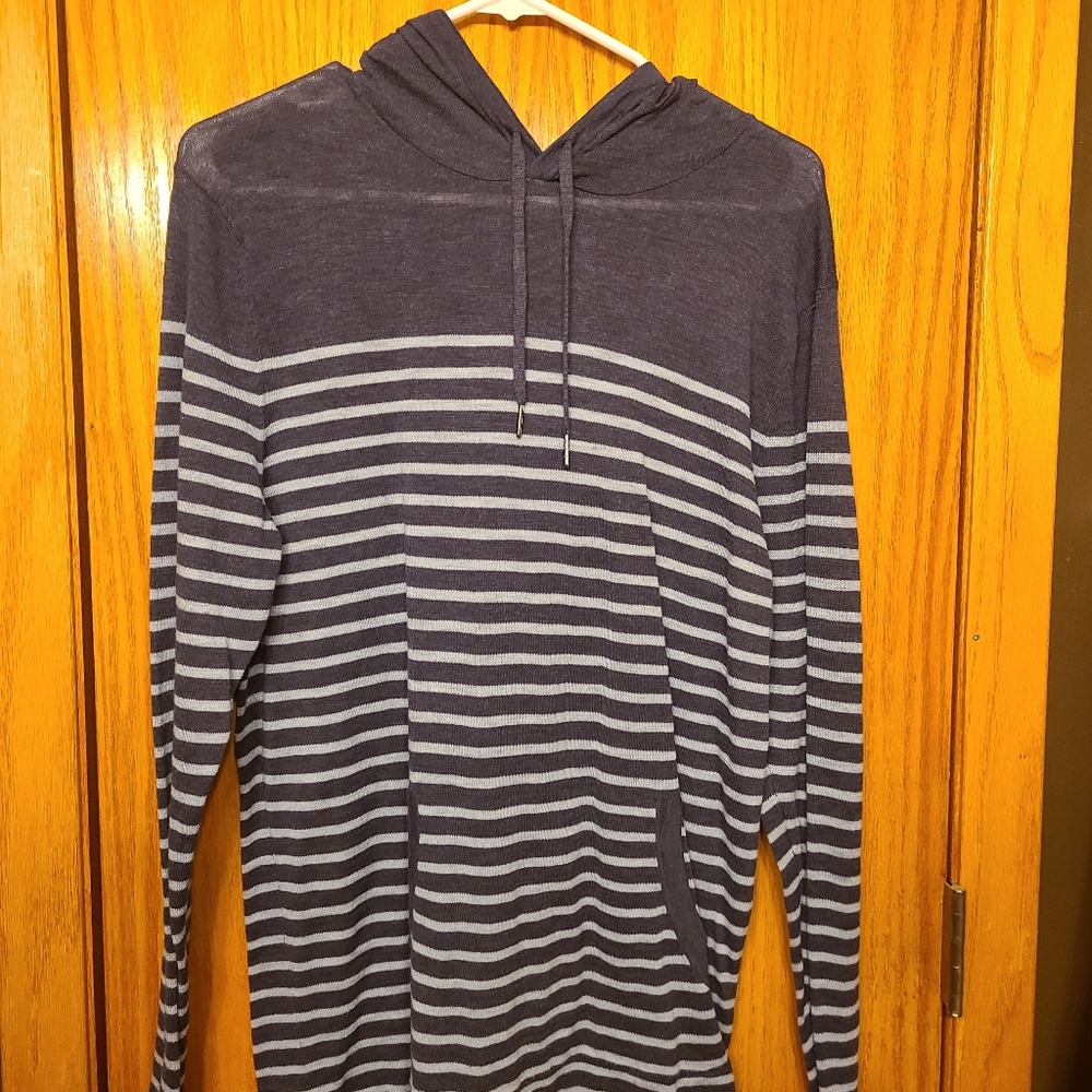 Marc Anthony sweater medium